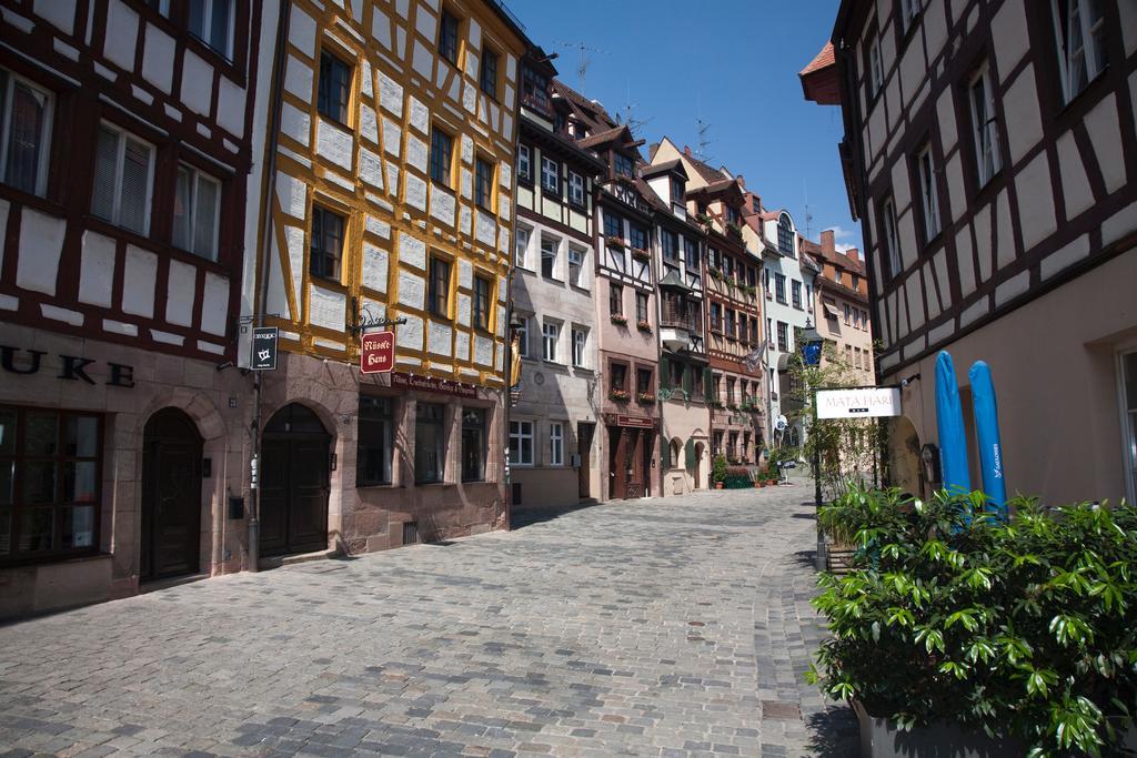 Landidyll Hotel Zum Alten Schloss Kirchensittenbach ภายนอก รูปภาพ